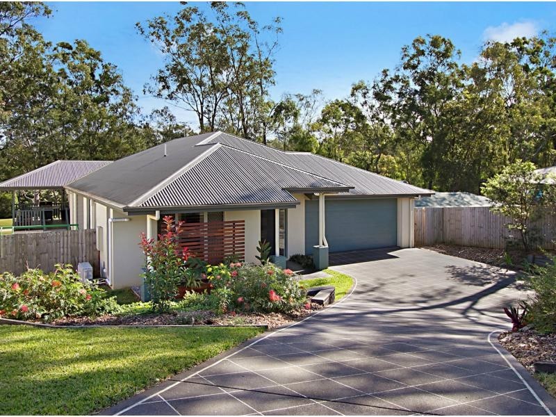 65 Kirri Avenue, Petrie QLD 4502