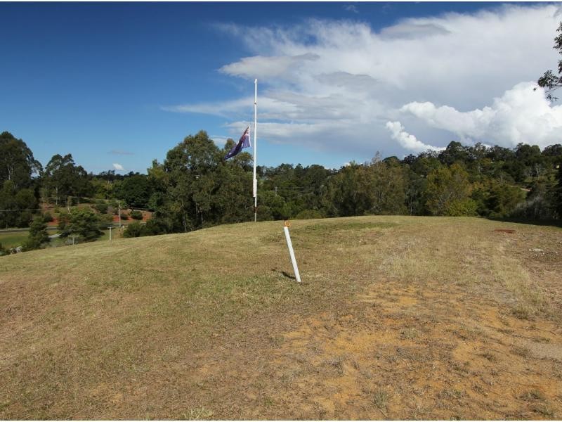 11 Highcrest St, Ocean View QLD 4521