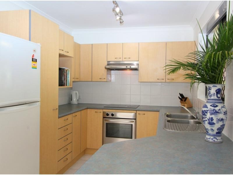 33 Blue Mountain Crescent, Warner QLD 4500