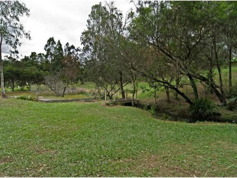4 Riverine Court, Samford Valley QLD 4520