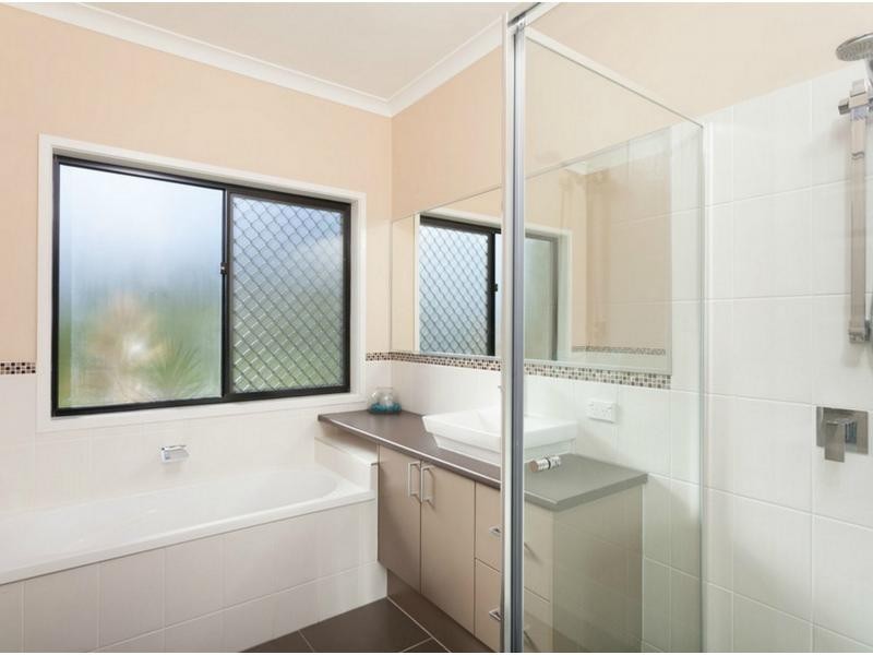 15 Reiners Road, Samford Valley QLD 4520