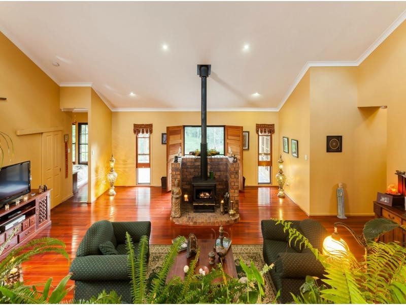 5 Inglis Court, Laceys Creek QLD 4521