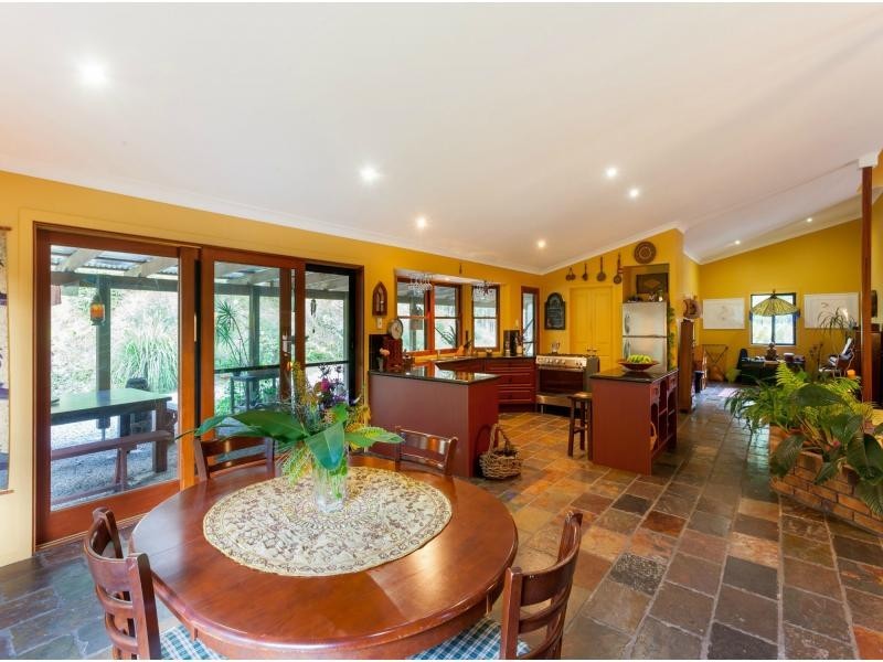 5 Inglis Court, Laceys Creek QLD 4521