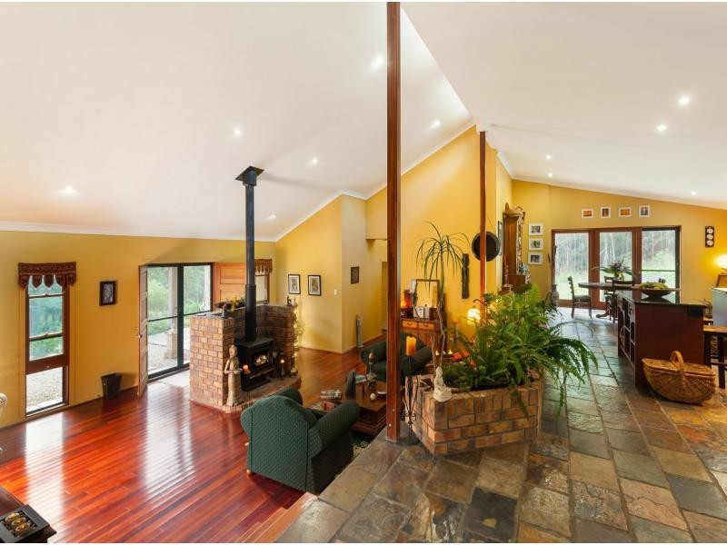 5 Inglis Court, Laceys Creek QLD 4521