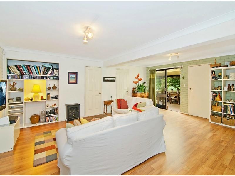 14 Roderick Street, Dayboro QLD 4521