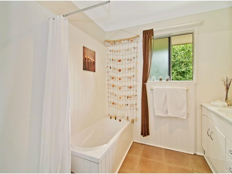 14 Roderick Street, Dayboro QLD 4521