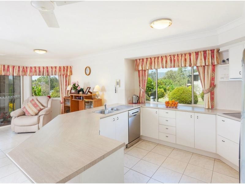 9 Meadowood Close, Highvale QLD 4520