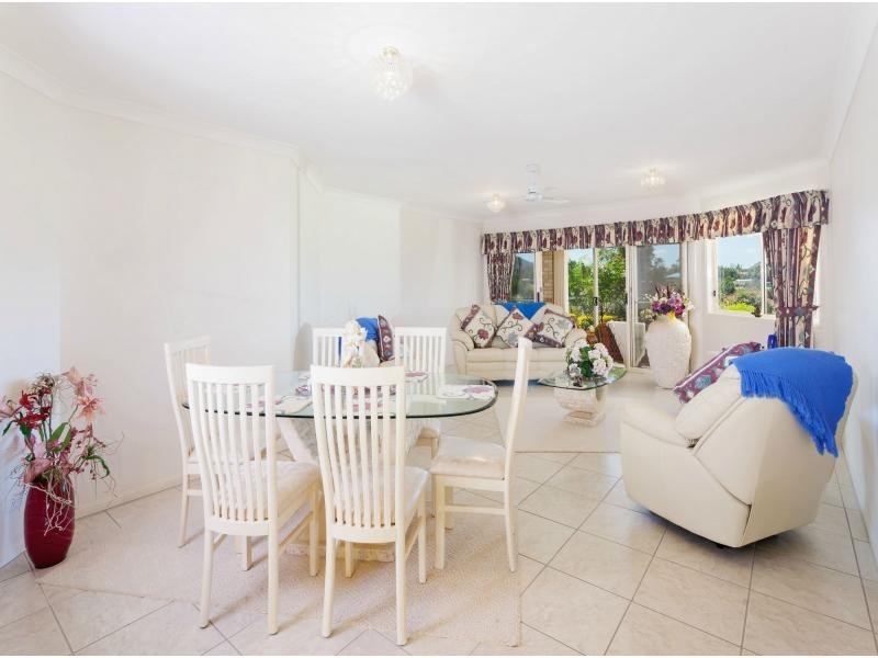 9 Meadowood Close, Highvale QLD 4520