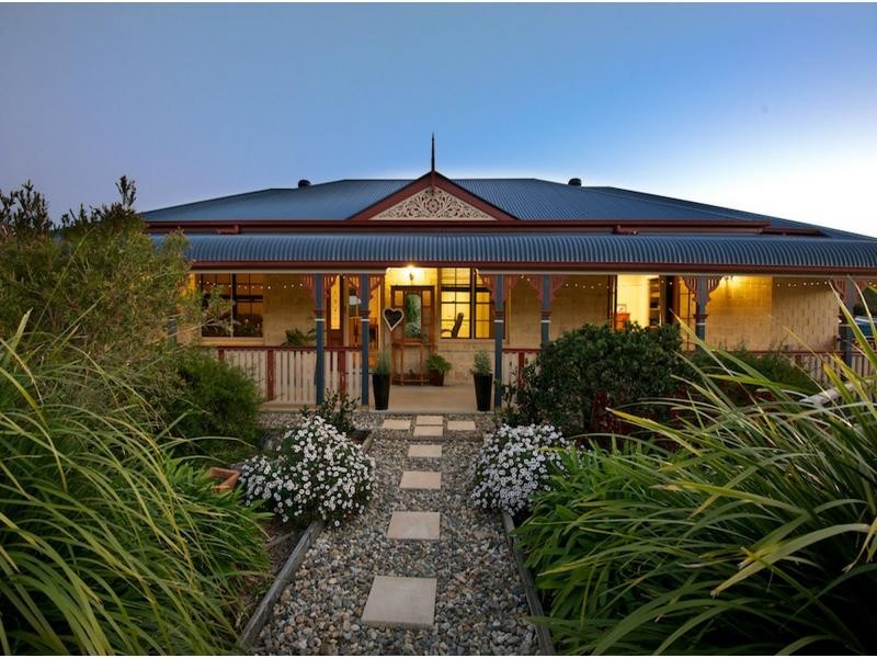 121 Sunrise Drive, Ocean View QLD 4521