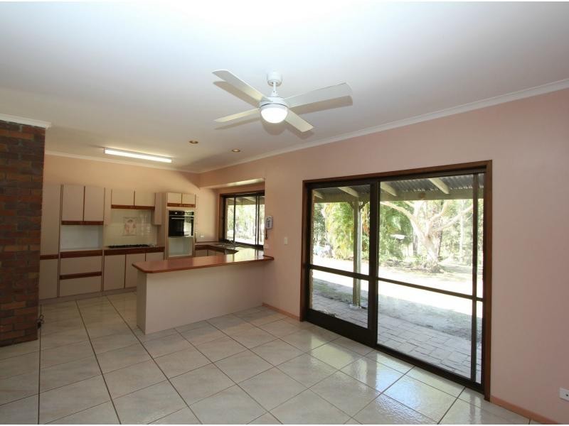 6 Nullamanna Road, Camp Mountain QLD 4520