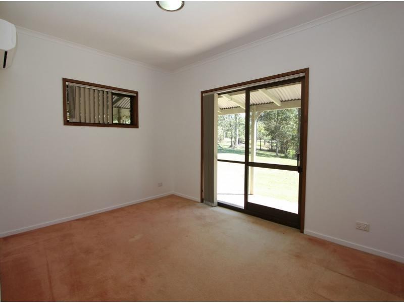 6 Nullamanna Road, Camp Mountain QLD 4520