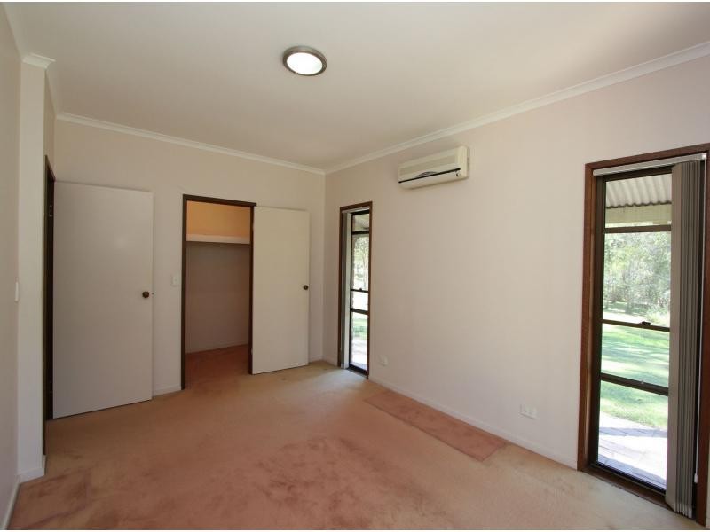 6 Nullamanna Road, Camp Mountain QLD 4520