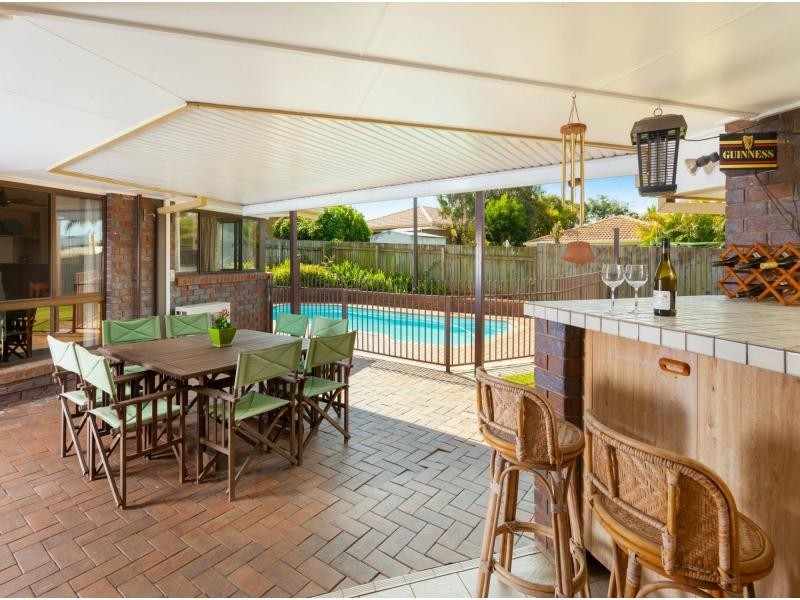 6 St Dominique Court, Petrie QLD 4502