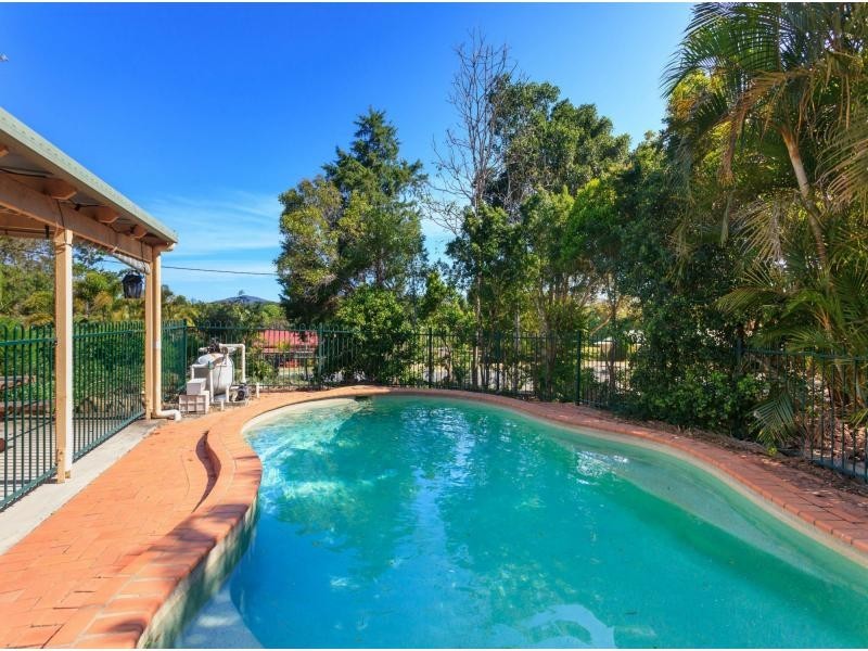 14 Campdraft Place, Dayboro QLD 4521