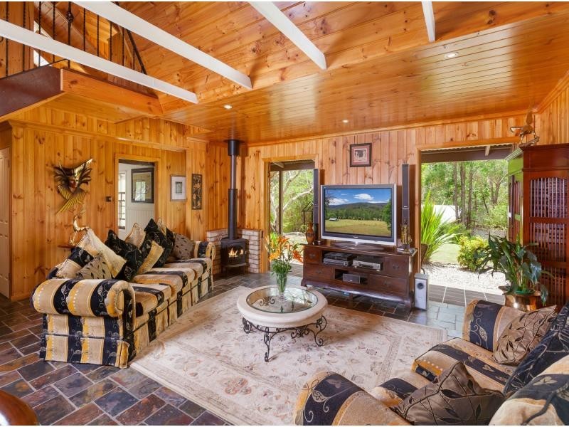 573 Mt Brisbane Road, Mount Pleasant QLD 4521