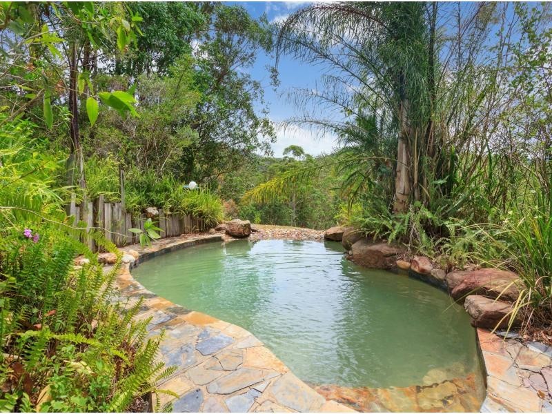 573 Mt Brisbane Road, Mount Pleasant QLD 4521