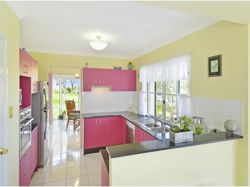 4 Dean Drive, Ocean View QLD 4521