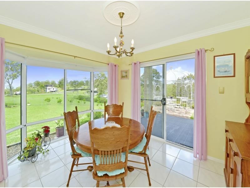 4 Dean Drive, Ocean View QLD 4521