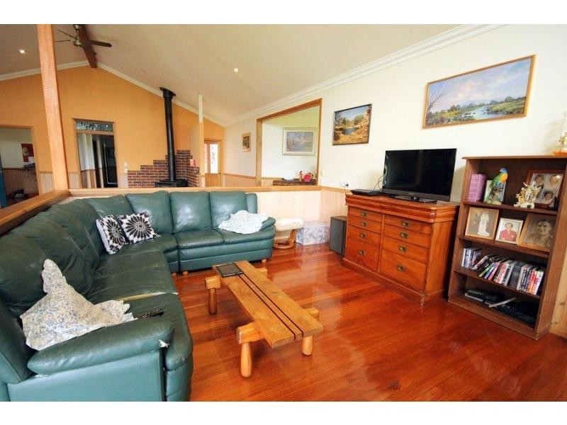 972 Back Creek Road, Lochiel NSW 2549