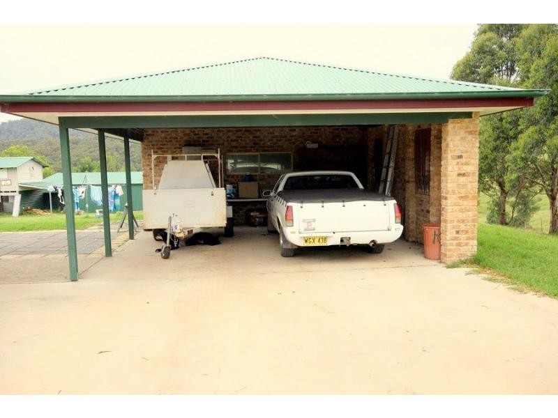 972 Back Creek Road, Lochiel NSW 2549