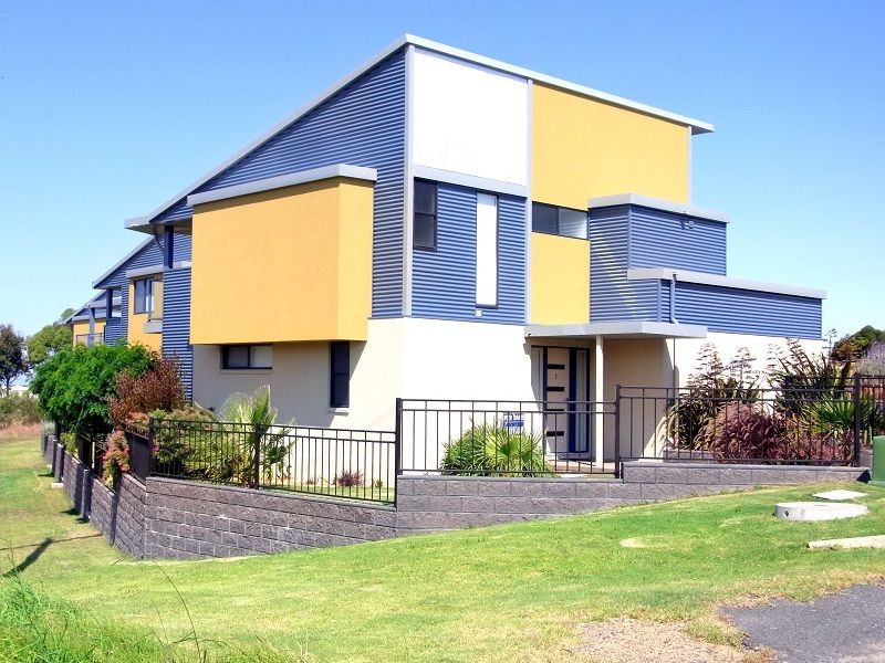 1//2 Lake Street, Eden NSW 2551