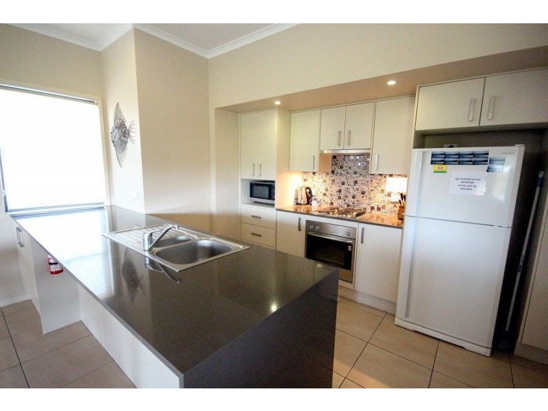 1//2 Lake Street, Eden NSW 2551