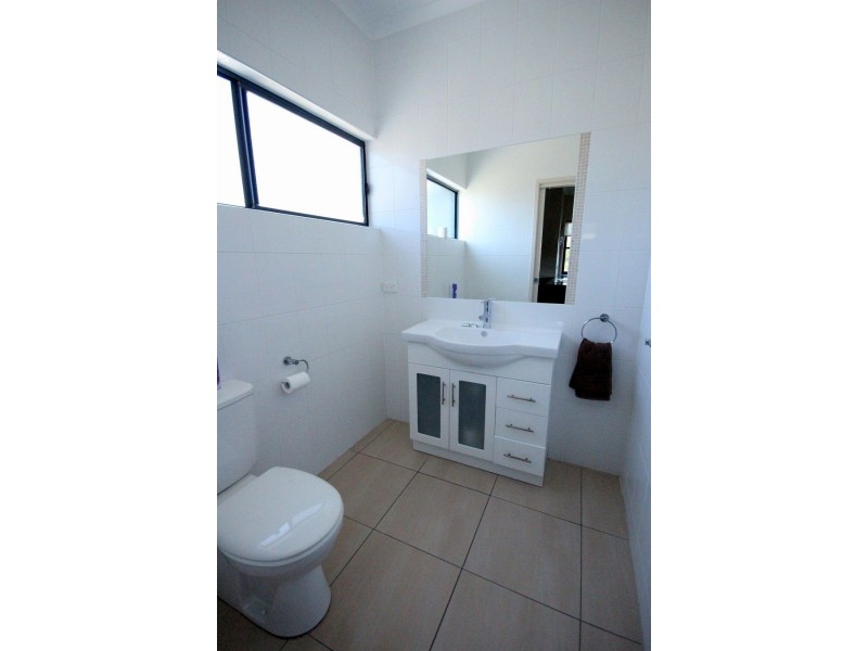 1//2 Lake Street, Eden NSW 2551