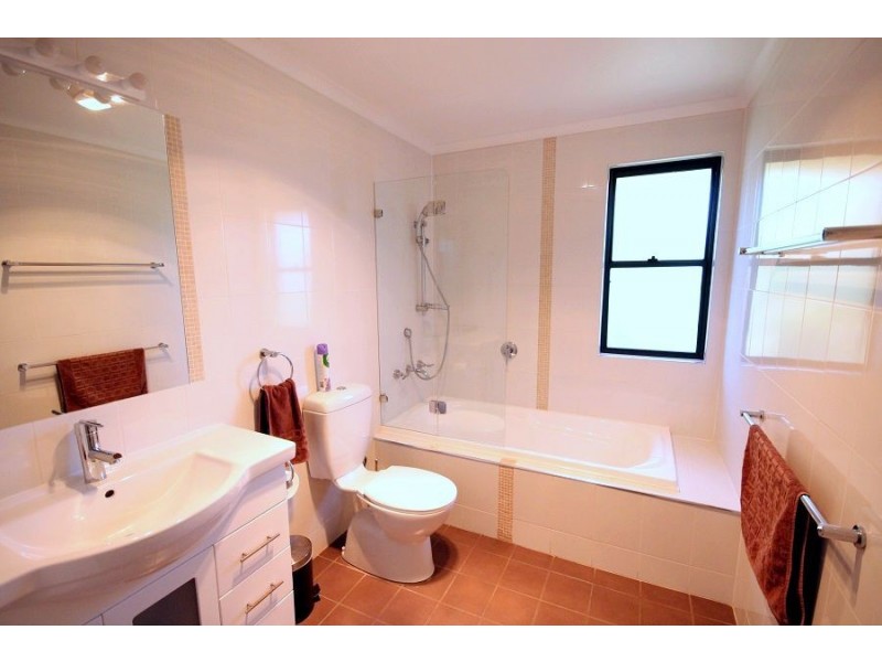 1//2 Lake Street, Eden NSW 2551