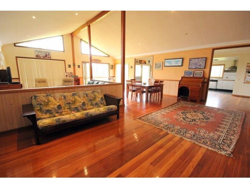 972 Back Creek Road, Lochiel NSW 2549