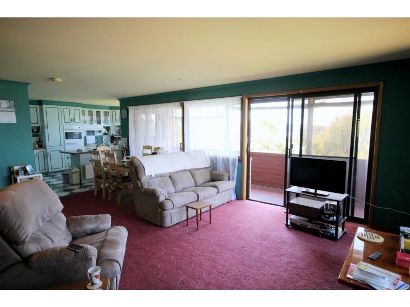 9 Chandos Street, Eden NSW 2551
