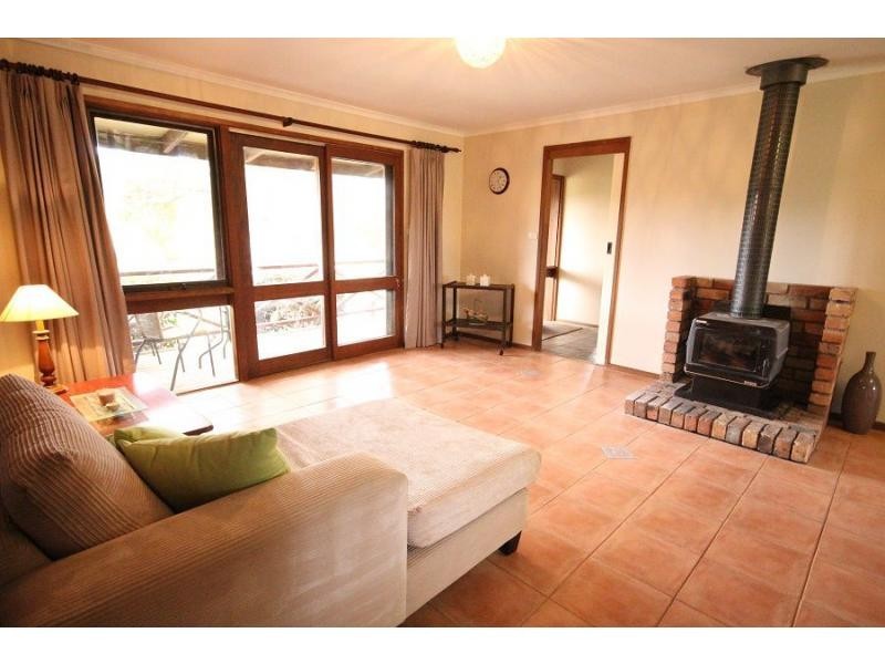 561 Back Creek Road, Lochiel NSW 2549