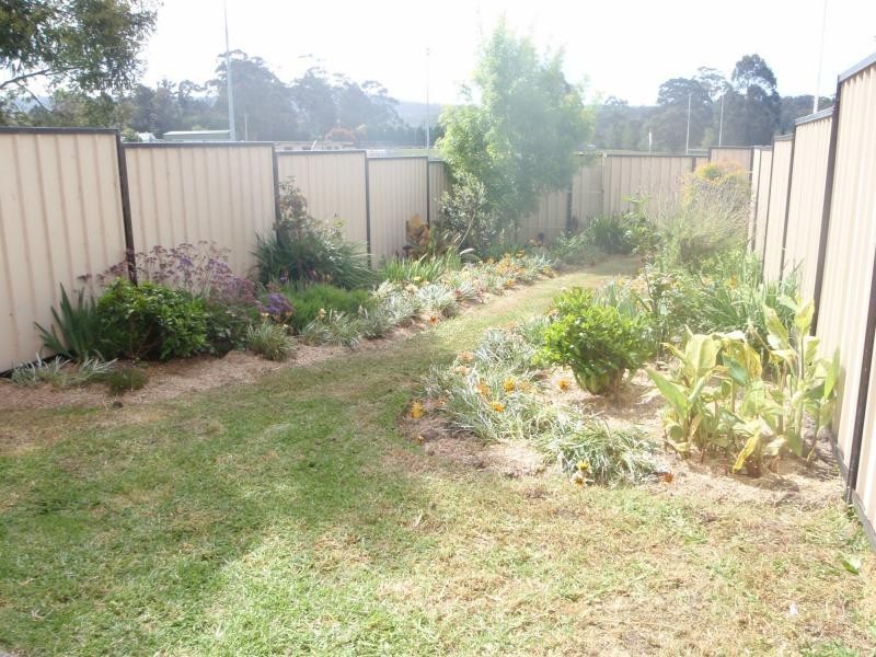 Unit 2/9-13 Lakeside Drive, Eden NSW 2551