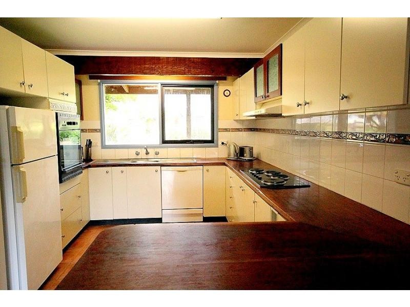 561 Back Creek Road, Lochiel NSW 2549