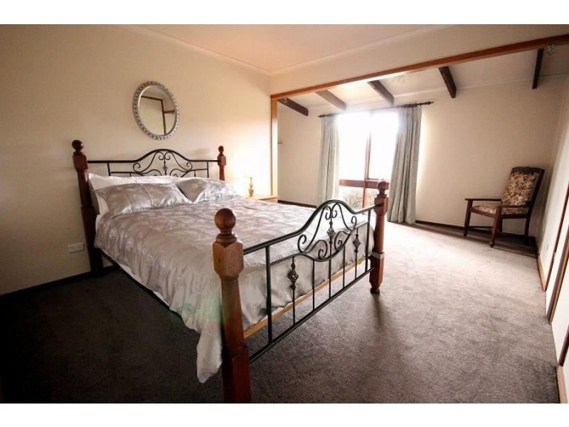 561 Back Creek Road, Lochiel NSW 2549