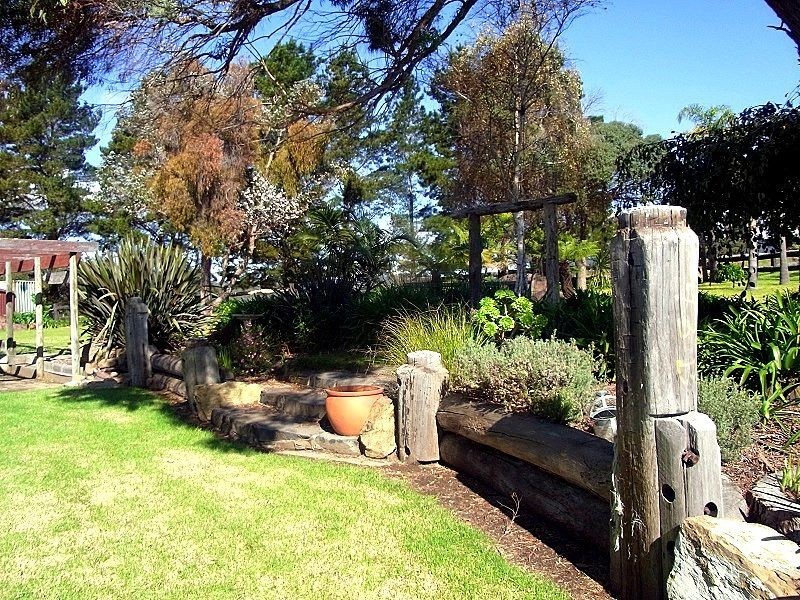 561 Back Creek Road, Lochiel NSW 2549