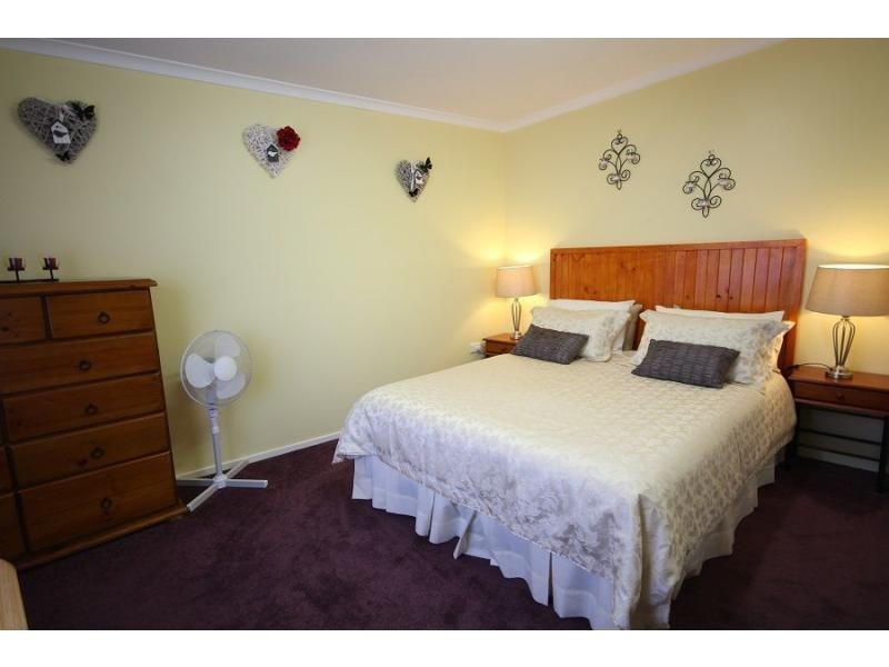 11 Irene Crescent, Eden NSW 2551