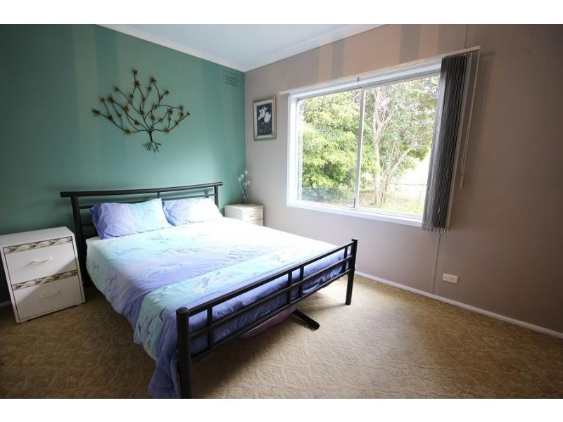 2 Linton Street, Eden NSW 2551