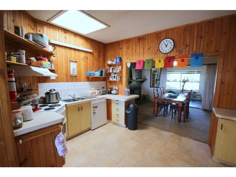 9 Flora Street, Eden NSW 2551