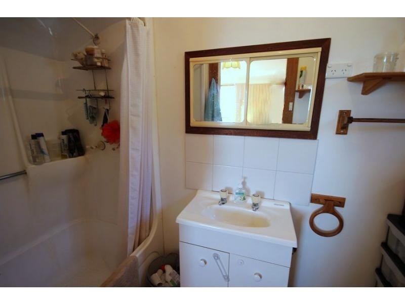 9 Flora Street, Eden NSW 2551