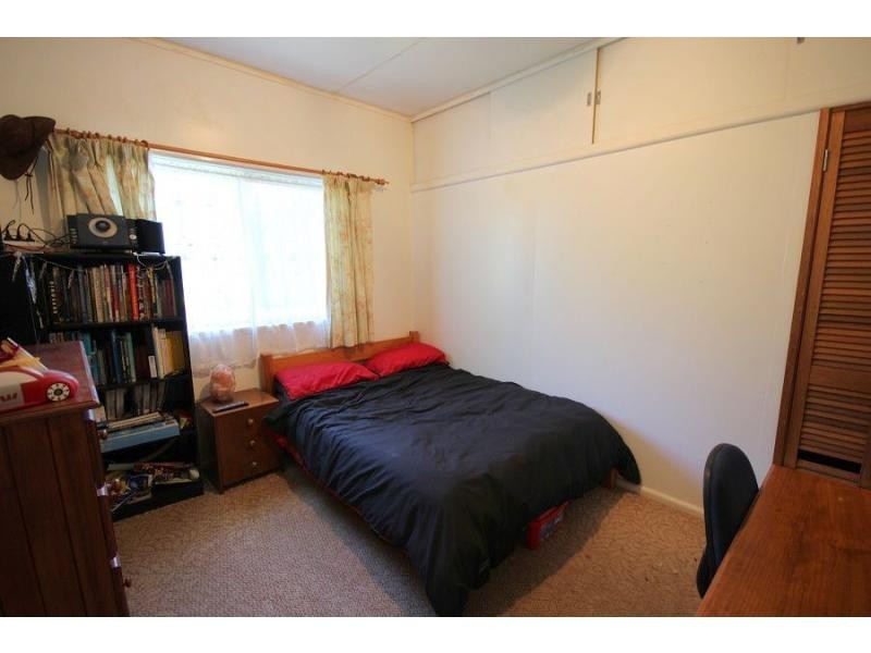9 Flora Street, Eden NSW 2551