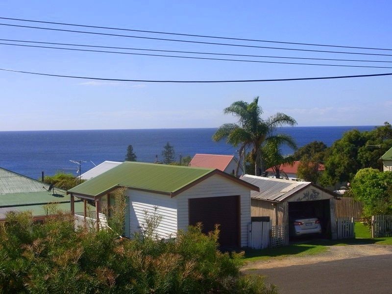 9 Flora Street, Eden NSW 2551