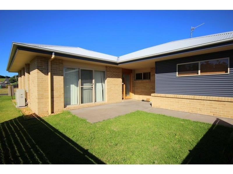 9 Wave Street, Eden NSW 2551