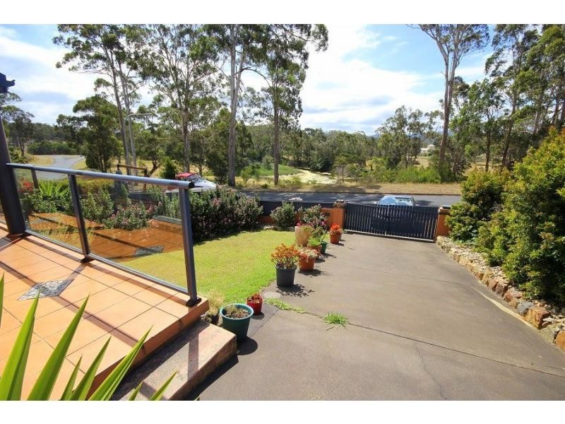 2/37 Ben Boyd Parade, Eden NSW 2551