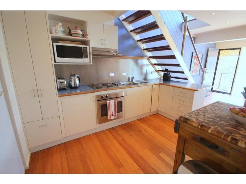 2/37 Ben Boyd Parade, Eden NSW 2551