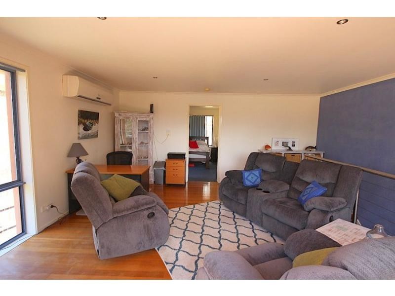 2/37 Ben Boyd Parade, Eden NSW 2551