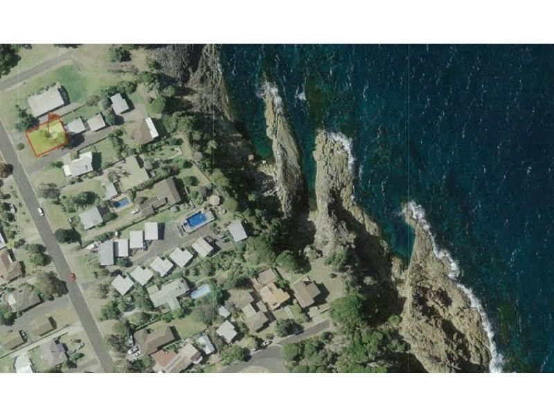 Unit 3/4 Yule Street, Eden NSW 2551