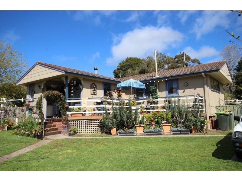 19 Cook Drive, Eden NSW 2551