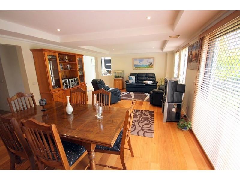 10 Kingfisher Circuit, Eden NSW 2551