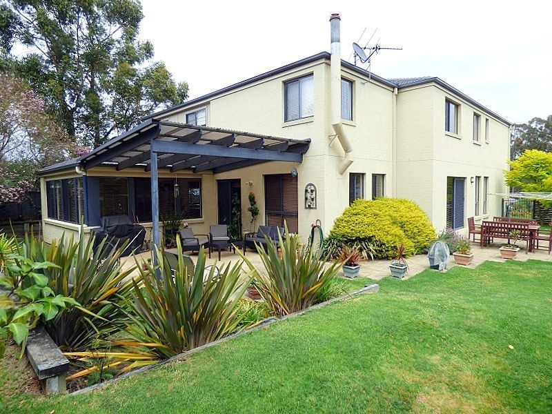 10 Kingfisher Circuit, Eden NSW 2551