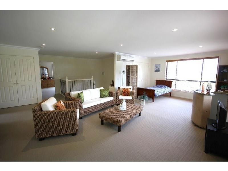 10 Kingfisher Circuit, Eden NSW 2551